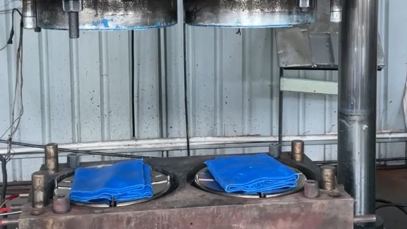 连续冲压模具报价，如何精准把握成本与性能？**