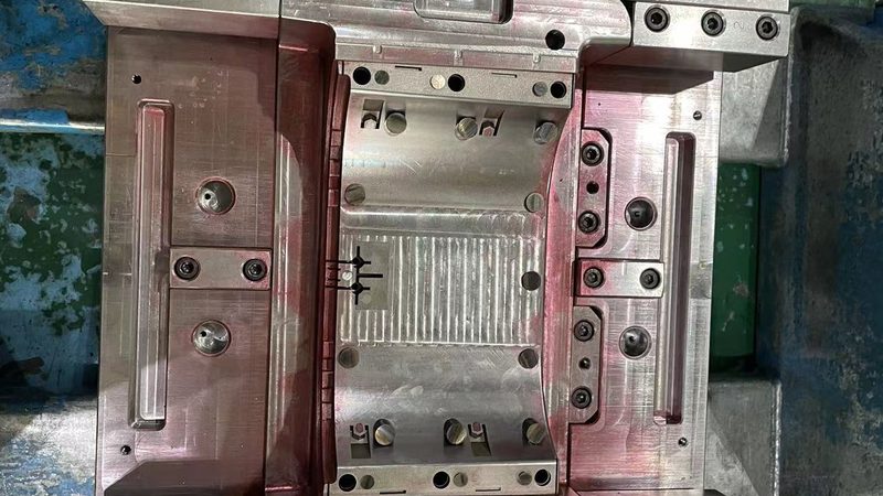 精密模具维修参数调整技巧：揭秘模具性能提升之道