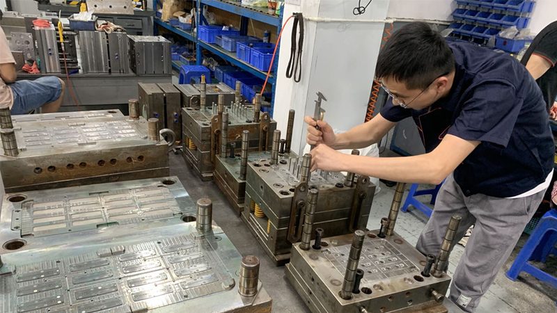 成都医疗塑胶模具定制：品质与技术的双重保障