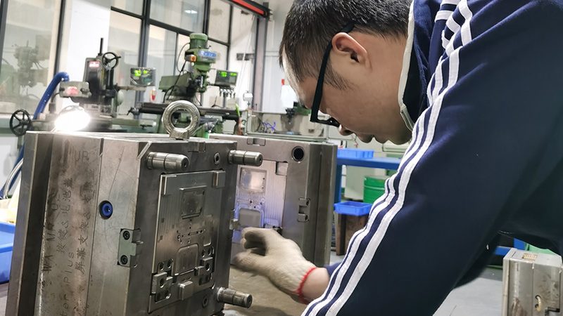 深圳拉伸模具加工：揭秘其加工工艺与品质保障